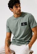 Calvin Klein T-shirt